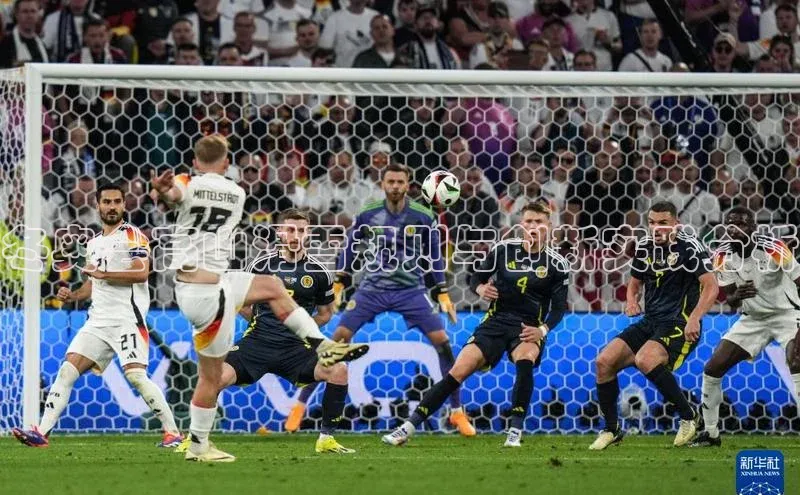 冬奥会高山滑雪规则与创新实践分析